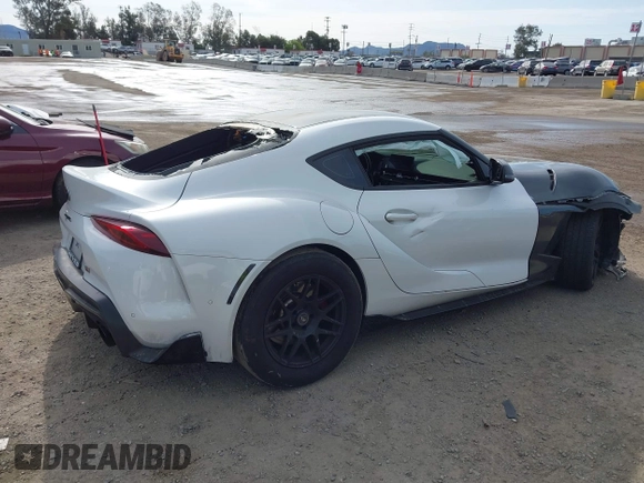 2021 Toyota Supra 3.0 with VIN WZ1DB0C09MW039777, listed as a IAAI auction lot 41915469 with 43,956 mi miles and . Bid and sale history available at DreamBid. Image 4.