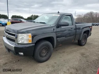 2008 Chevrolet Silverado 1500 LT w/1LT with VIN 1GCEK14058Z162133, listed as a Copart auction lot 53401935 with 166,929 mi miles and Clean Title. Bid and sale history available at carsss.com. Image 1.