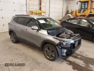 2022 Kia Seltos S with VIN KNDEU2AA8N7263350, listed as a IAAI auction lot 42147067 with 61,042 mi miles and . Bid and sale history available at DreamBid. Image 1.
