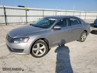2012 Volkswagen Passat SE with VIN 1VWBP7A35CC014949, listed as a Copart auction lot 48211475 with 127,879 mi miles and Salvage Title. Bid and sale history available at carsss.com. Image 1.