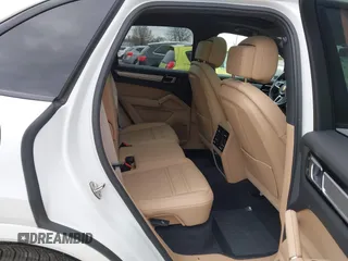 2023 Porsche Cayenne z VIN WP1AA2AY1PDA01984, wystawiony jako IAAI lot #41946680 z przebiegiem 16 121 mil mil oraz . Historia ofert i sprzedaży dostępna na DreamBid. Obrazek 8.