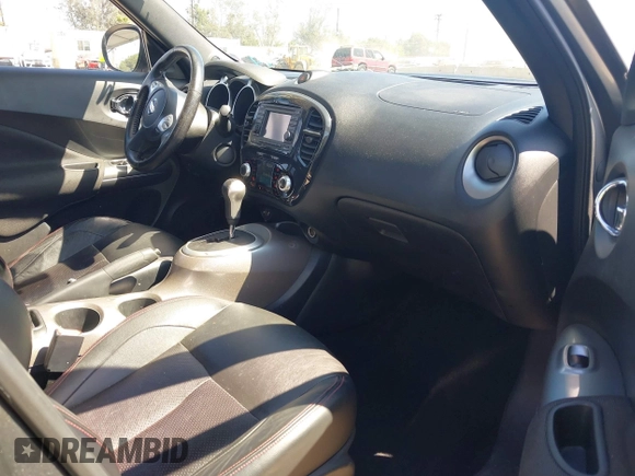 2011 Nissan Juke SL with VIN JN8AF5MR2BT015663, listed as a IAAI auction lot 41878579 with 120,611 mi miles. Bid and sale history available at carsss.com. Image 5.