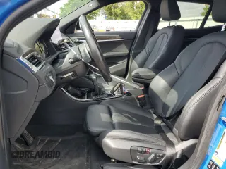 2018 BMW X2 xDrive28i z VIN WBXYJ5C32JEF72801, wystawiony jako Copart lot #56535445 z przebiegiem 45 497 mil mil oraz Szkody całkowita. Historia ofert i sprzedaży dostępna na DreamBid. Obrazek 7.