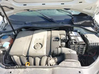 2008 Volkswagen Jetta Sedan SE with VIN 3VWRM71K18M042753, listed as a IAAI auction lot 42009974 with 208,244 mi miles. Bid and sale history available at carsss.com. Image 10.
