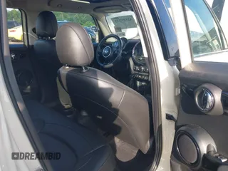 2019 MINI Hardtop 4 Door Cooper with VIN WMWXU1C5XK2J02832, listed as a IAAI auction lot 42525235 with 68,296 mi miles and . Bid and sale history available at DreamBid. Image 8.