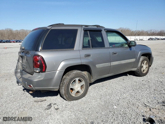 2005 Chevrolet TrailBlazer LT with VIN 1GNDT13S652349596, listed as a Copart auction lot 47138965 with NaN miles and Salvage Title. Bid and sale history available at carsss.com. Image 3.