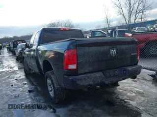 2016 Ram 1500 Express z VIN 1C6RR7FT3GS301732, wystawiony jako IAAI lot #41644208 z przebiegiem 171 693 mil mil oraz . Historia ofert i sprzedaży dostępna na DreamBid. Obrazek 3.