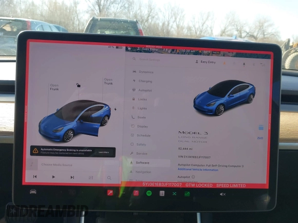 2018 Tesla Model 3 Long Range Battery z VIN 5YJ3E1EB3JF117007, wystawiony jako IAAI lot #41753572 z przebiegiem 82 444 mil mil oraz . Historia ofert i sprzedaży dostępna na DreamBid. Obrazek 7.
