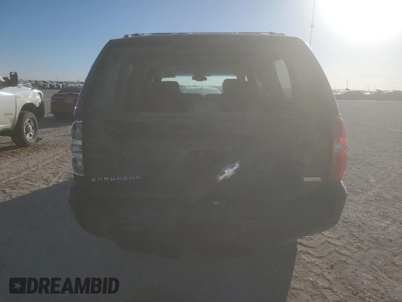 2008 Chevrolet Suburban LT w/2LT with VIN 3GNFK16398G189919, listed as a Copart auction lot 41991075 with 186,747 mi miles and Salvage Title. Bid and sale history available at carsss.com. Image 6.