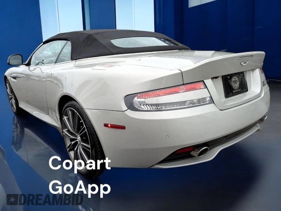 2015 Aston Martin DB9 with VIN SCFFDAFM0FGB16XXX, listed as a Copart auction lot 48625335 with 20,100 mi miles and Clean Title. Bid and sale history available at carsss.com. Image 4.
