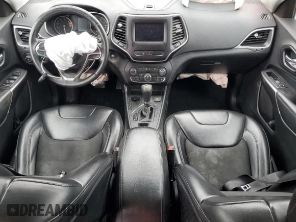2020 Jeep Cherokee Latitude Plus with VIN 1C4PJLLB6LD586095, listed as a Copart auction lot 43996165 with 106,381 mi miles and Salvage Title. Bid and sale history available at carsss.com. Image 8.