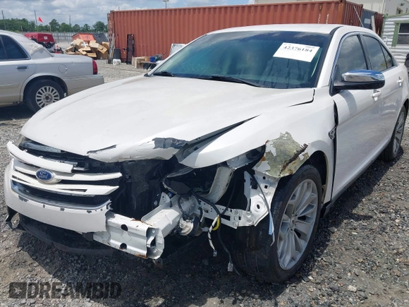 2013 Ford Taurus Limited z VIN 1FAHP2F85DG102159, wystawiony jako IAAI lot #42376184 z przebiegiem 230 568 mil mil oraz . Historia ofert i sprzedaży dostępna na DreamBid. Obrazek 6.