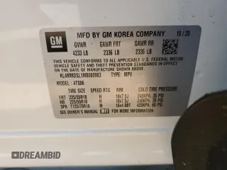 2021 Buick Encore GX Select z VIN KL4MMDSL1MB080983, wystawiony jako Copart lot #57167195 z przebiegiem Nie podano mil oraz Szkoda całkowita • Salvage title. Historia ofert i sprzedaży dostępna na DreamBid. Obrazek 14.