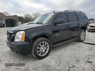 2011 GMC Yukon SLE with VIN 1GKS1AE09BR268147, listed as a Copart auction lot 45980465 with 245,920 mi miles and Salvage Title. Bid and sale history available at carsss.com. Image 1.