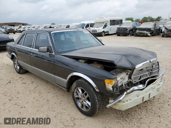 1987 Mercedes-Benz 560 with VIN WDBCA39DXHA343601, listed as a Copart auction lot 53922265 with 263,600 mi miles and Clean Title. Bid and sale history available at DreamBid. Image 4.