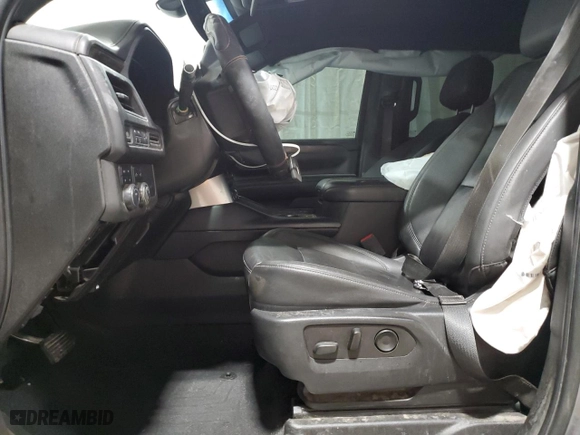2022 Chevrolet Suburban Z71 with VIN 1GNSKDKD3NR148101, listed as a Copart auction lot 44913775 with 0 mi miles and Salvage Title. Bid and sale history available at carsss.com. Image 7.