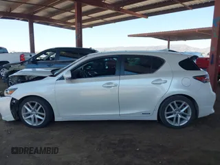 2015 Lexus CT 200h с VIN JTHKD5BH6F2230652, выставлен на аукционе IAAI как лот 42421868 с пробегом 142 242 миль миль и . История ставок и продаж доступна на DreamBid. Изображение 15.