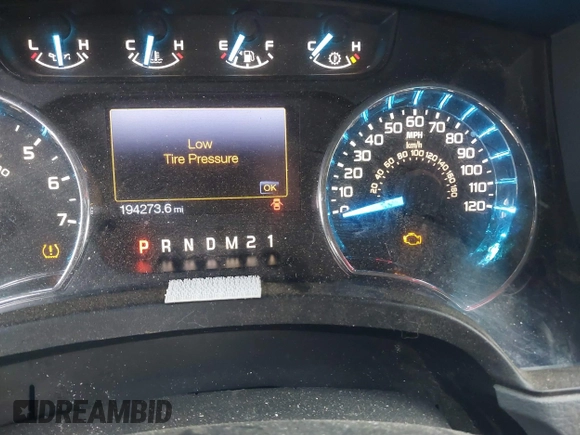 2012 Ford F-150 XL with VIN 1FTFX1ET3CFC93361, listed as a IAAI auction lot 41060907 with 194,273 mi miles. Bid and sale history available at carsss.com. Image 7.
