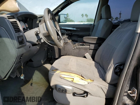 2008 Dodge 2500 SXT z VIN 3D7KS29D88G250992, wystawiony jako Copart lot #51451485 z przebiegiem 261 452 mil mil oraz Szkoda całkowita • Salvage title. Historia ofert i sprzedaży dostępna na DreamBid. Obrazek 7.