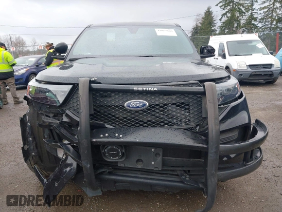 2022 Ford Police Interceptor Utility z VIN 1FM5K8AW2NNA08981, wystawiony jako IAAI lot #41857684 z przebiegiem 22 652 mil mil oraz . Historia ofert i sprzedaży dostępna na DreamBid. Obrazek 12.
