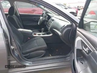 2015 Nissan Altima S with VIN 1N4AL3AP1FC409422, listed as a IAAI auction lot 41892894 with 231,456 mi miles and . Bid and sale history available at carsss.com. Image 5.