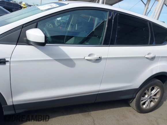 2017 Ford Escape SE z VIN 1FMCU0GD9HUD20265, wystawiony jako IAAI lot #41389092 z przebiegiem 66 778 mil mil oraz . Historia ofert i sprzedaży dostępna na DreamBid. Obrazek 15.