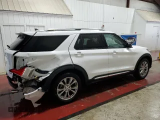 2024 Ford Explorer Limited with VIN 1FMSK8FH8RGA28269, listed as a Copart auction lot 50731695 with 35,332 mi miles and Clean Title. Bid and sale history available at carsss.com. Image 3.