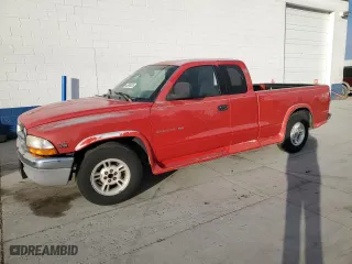 2000 Dodge Dakota Sport with VIN 1B7GL22NXYS730959, listed as a Copart auction lot 43384925 with 177,178 mi miles and Clean Title. Bid and sale history available at carsss.com. Image 1.