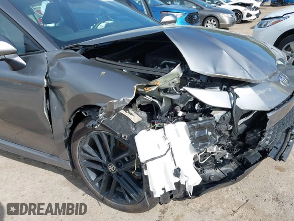 2025 Toyota Camry LE z VIN 4T1DAACK9SU518259, wystawiony jako IAAI lot #42225124 z przebiegiem 222 mil mil oraz . Historia ofert i sprzedaży dostępna na DreamBid. Obrazek 6.