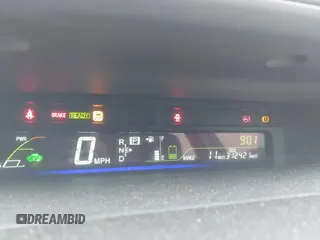 2014 Toyota Prius Two z VIN JTDZN3EU8EJ000528, wystawiony jako IAAI lot #42107405 z przebiegiem 312 421 mil mil oraz . Historia ofert i sprzedaży dostępna na DreamBid. Obrazek 7.
