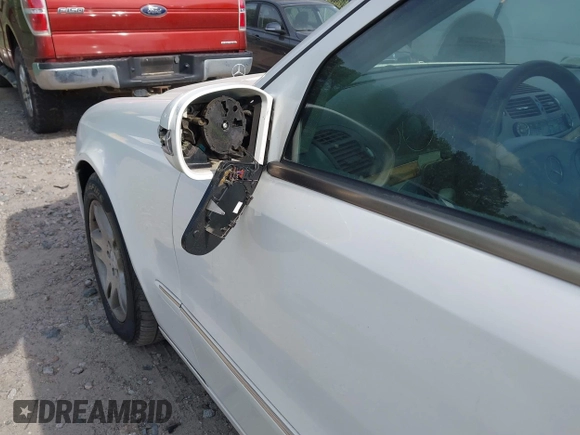 2003 Mercedes-Benz E 320 with VIN WDBUF65J63A263949, listed as a IAAI auction lot 42020627 with Not Provided miles and . Bid and sale history available at DreamBid. Image 12.