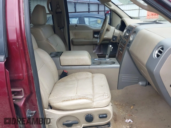 2004 Ford F-150 XLT с VIN 1FTPW14564KA67897, выставлен на аукционе IAAI как лот 42480740 с пробегом 227 778 миль миль и . История ставок и продаж доступна на DreamBid. Изображение 5.