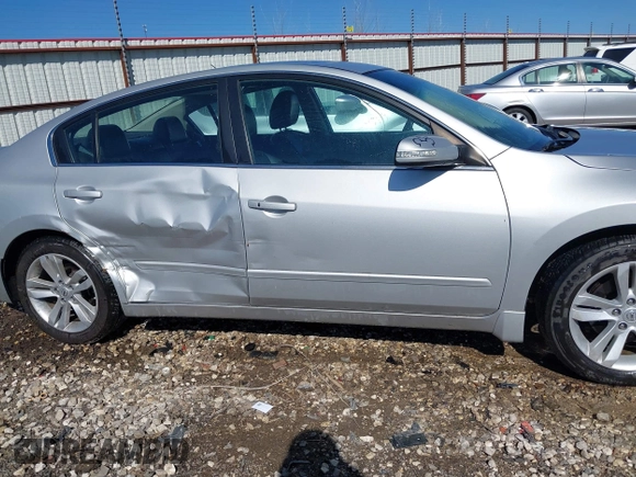 2012 Nissan Altima 3.5 SR with VIN 1N4BL2AP9CN566002, listed as a IAAI auction lot 41731360 with 84,265 mi miles. Bid and sale history available at carsss.com. Image 13.