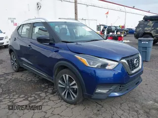 2018 Nissan Kicks S with VIN 3N1CP5CU3JL514212, listed as a IAAI auction lot 41637350 with 124,778 mi miles. Bid and sale history available at carsss.com. Image 1.