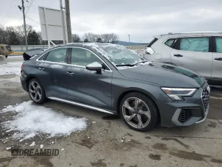 2023 Audi S3 Premium Plus z VIN WAUH3DGYXPA032954, wystawiony jako Copart lot #38364484 z przebiegiem 7 292 mil mil oraz . Historia ofert i sprzedaży dostępna na DreamBid. Obrazek 4.