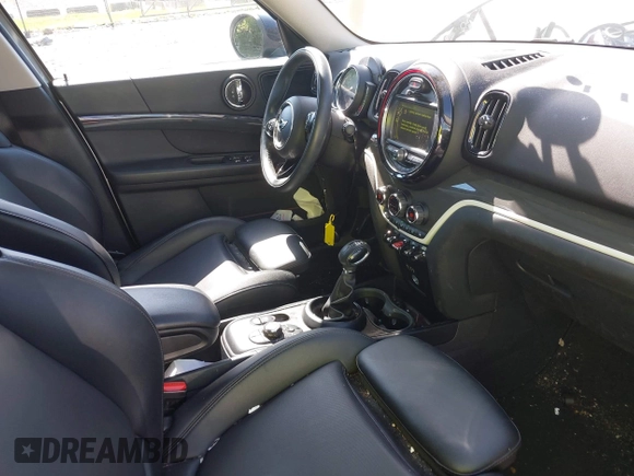2018 MINI Countryman Cooper S with VIN WMZYT5C37J3E59574, listed as a IAAI auction lot 42534496 with 51,347 mi miles and . Bid and sale history available at DreamBid. Image 5.