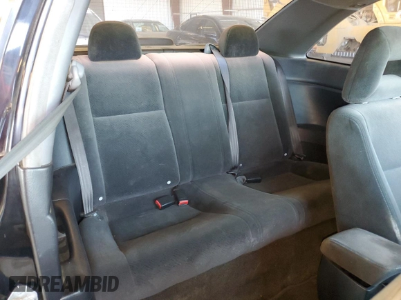 2004 Honda Civic LX with VIN 1HGEM22574L075962, listed as a Copart auction lot 46955185 with 288,181 mi miles and Clean Title. Bid and sale history available at DreamBid. Image 10.