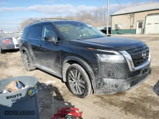 2022 Nissan Pathfinder Platinum with VIN 5N1DR3DK3NC204748, listed as a Copart auction lot 42362945 with 38,637 mi miles and Salvage Title. Bid and sale history available at carsss.com. Image 4.
