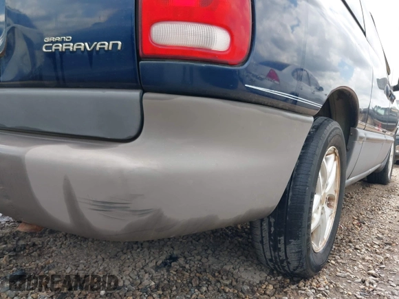 2000 Dodge Grand Caravan z VIN 1B4GP54G0YB702783, wystawiony jako IAAI lot #42447313 z przebiegiem 285 002 mil mil oraz . Historia ofert i sprzedaży dostępna na DreamBid. Obrazek 6.
