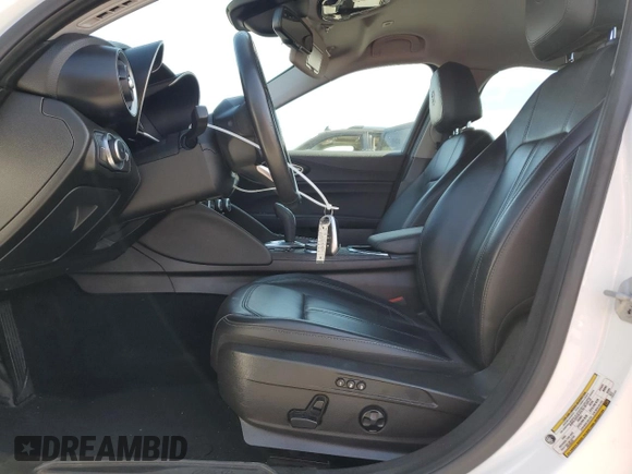 2020 Alfa Romeo Giulia with VIN ZARFAMAN6L7626100, listed as a Copart auction lot 51003135 with 41,991 mi miles and Salvage title. Bid and sale history available at DreamBid. Image 7.