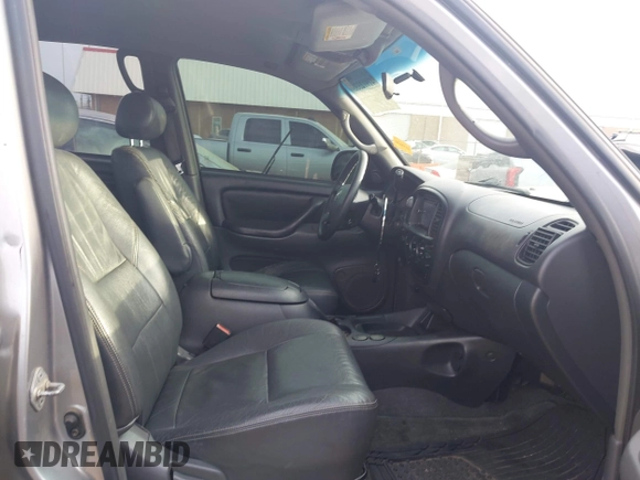 2004 Toyota Tundra SR5 with VIN 5TBET341X4S456553, listed as a IAAI auction lot 41912335 with 98,943 mi miles and . Bid and sale history available at carsss.com. Image 5.