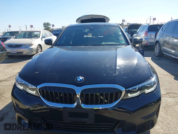 2019 BMW 3 Series 330i z VIN 3MW5R1J59K8A05747, wystawiony jako IAAI lot #41370074 z przebiegiem 28 371 mil mil oraz . Historia ofert i sprzedaży dostępna na DreamBid. Obrazek 12.