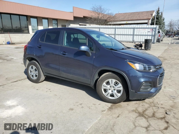 2019 Chevrolet Trax LS with VIN 3GNCJKSB7KL161155, listed as a Copart auction lot 49482395 with 57,465 mi miles and Salvage Title. Bid and sale history available at carsss.com. Image 4.