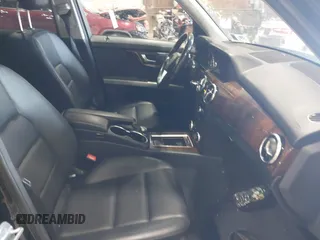 2015 Mercedes-Benz GLK with VIN WDCGG8JB0FG364079, listed as a IAAI auction lot 42096003 with 113,571 mi miles. Bid and sale history available at carsss.com. Image 5.