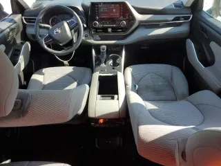 2021 Toyota Highlander L z VIN 5TDZZRAH2MS067837, wystawiony jako Copart lot #57457195 z przebiegiem 53 904 mil mil oraz Szkoda całkowita • Salvage title. Historia ofert i sprzedaży dostępna na DreamBid. Obrazek 8.