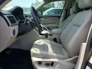 2019 Volkswagen Atlas SE with VIN 1V2WR2CAXKC521646, listed as a Copart auction lot 57383735 with 89,832 mi miles and Salvage title. Bid and sale history available at DreamBid. Image 7.