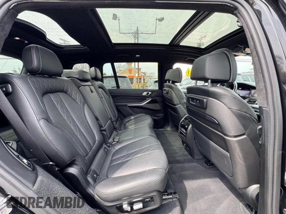 2020 BMW X7 xDrive40i z VIN 5UXCW2C07L9B87158, wystawiony jako Copart lot #59568955 z przebiegiem 92 965 mil mil oraz Czysty tytuł • Clean title. Historia ofert i sprzedaży dostępna na DreamBid. Obrazek 6.
