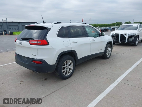 2017 Jeep Cherokee Latitude z VIN 1C4PJMCS0HW547004, wystawiony jako IAAI lot #42286345 z przebiegiem 153 186 mil mil oraz . Historia ofert i sprzedaży dostępna na DreamBid. Obrazek 4.