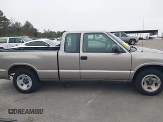 1998 Isuzu Hombre z VIN 1GGCS1943W8654177, wystawiony jako IAAI lot #41365774 z przebiegiem 136 253 mil mil oraz . Historia ofert i sprzedaży dostępna na DreamBid. Obrazek 13.