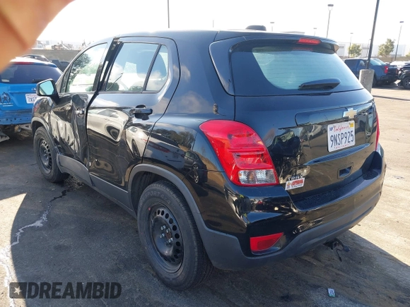 2018 Chevrolet Trax LS with VIN 3GNCJKSB1JL330732, listed as a IAAI auction lot 41739704 with 98,554 mi miles. Bid and sale history available at carsss.com. Image 3.